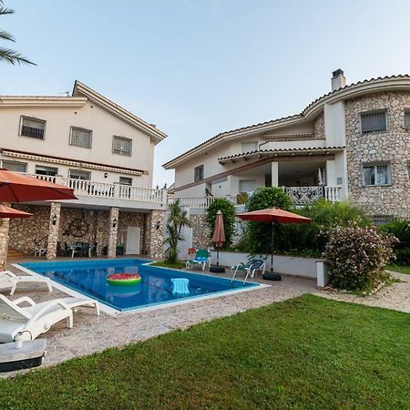 Villa Frente Al Mar Л'Ампола Екстериор снимка