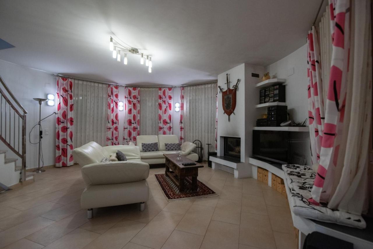 Villa Frente Al Mar Л'Ампола Екстериор снимка