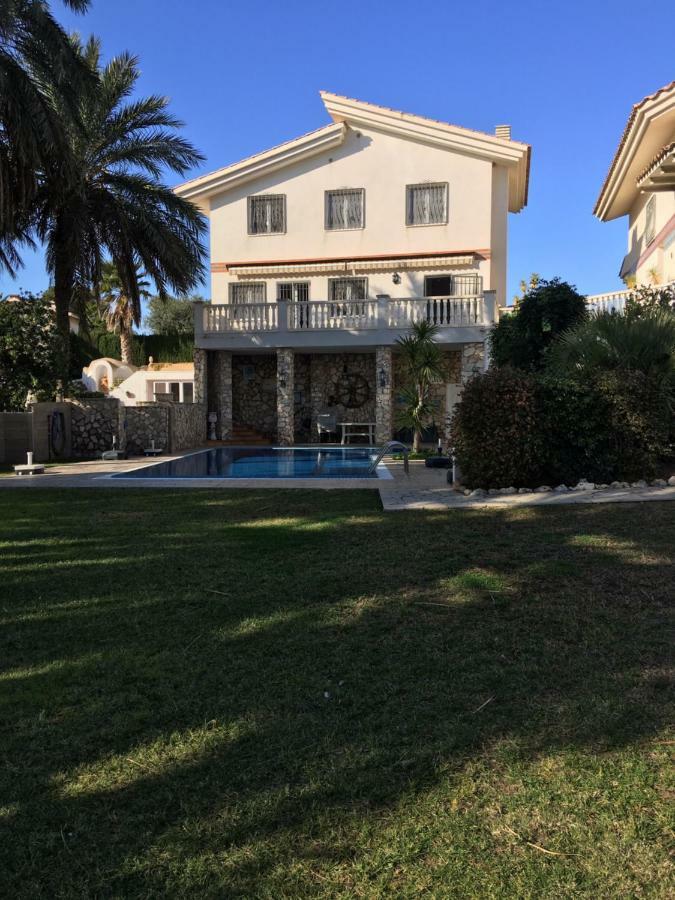 Villa Frente Al Mar Л'Ампола Екстериор снимка