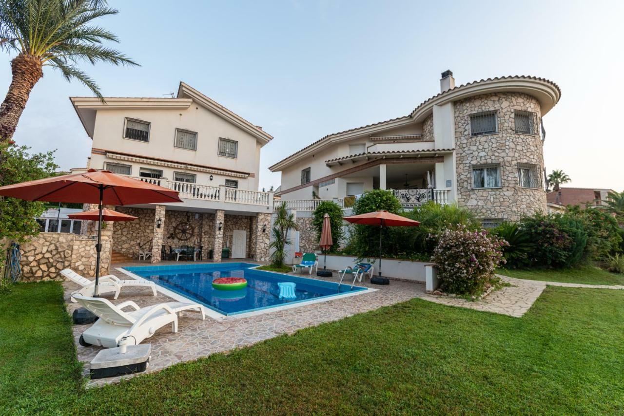 Villa Frente Al Mar Л'Ампола Екстериор снимка