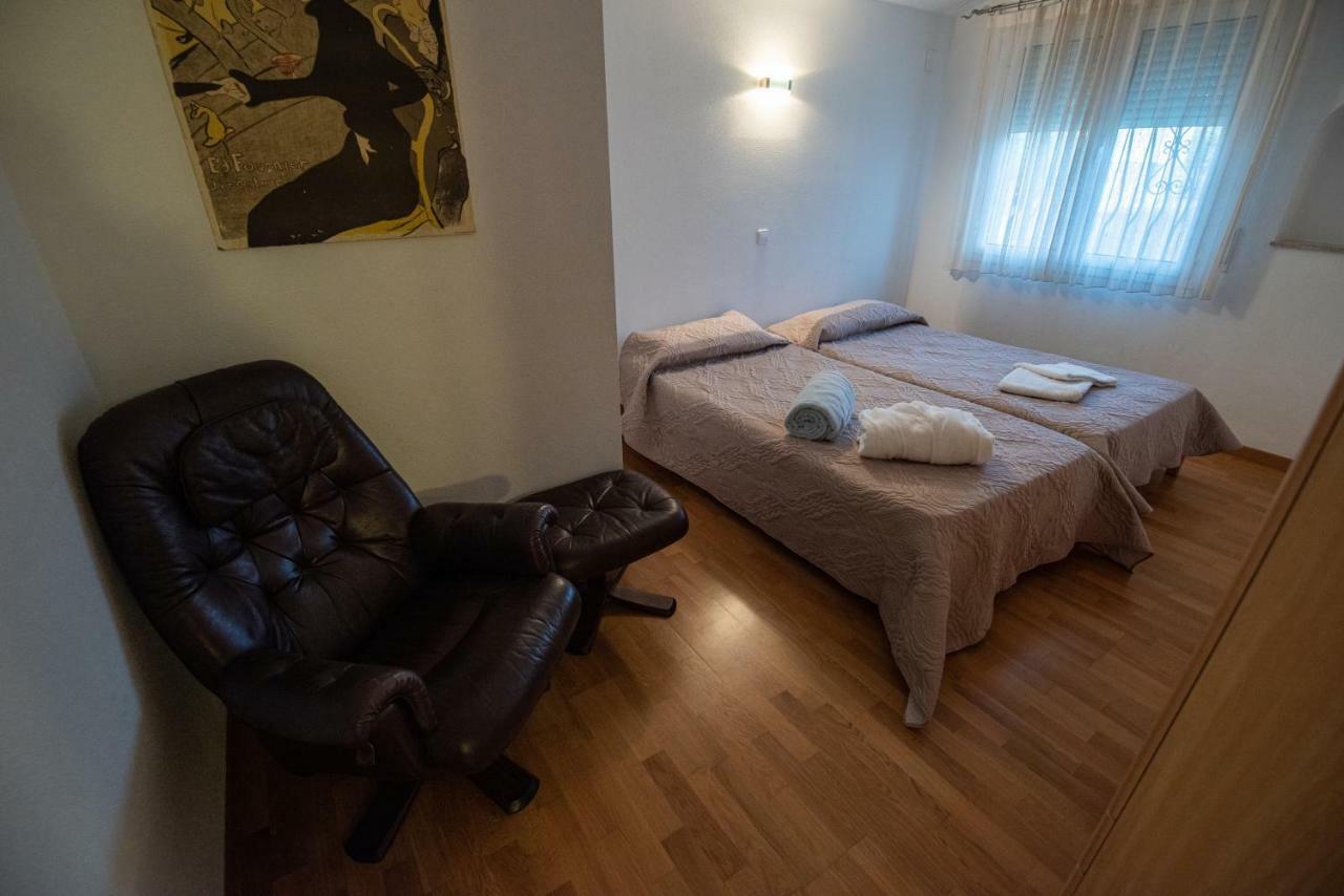 Villa Frente Al Mar Л'Ампола Екстериор снимка